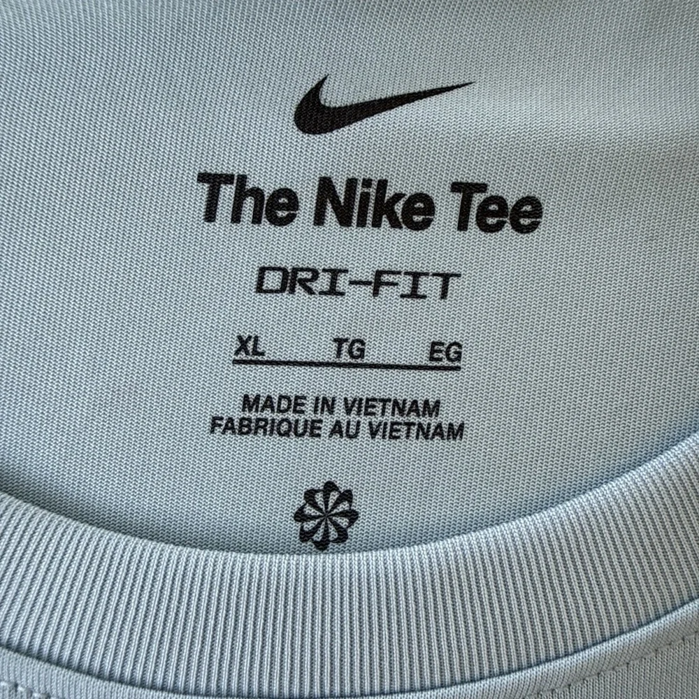 The Nike Tee Shirt XL Women's Powder BlueDri-Fit White Swoosh Gym Sports Workout